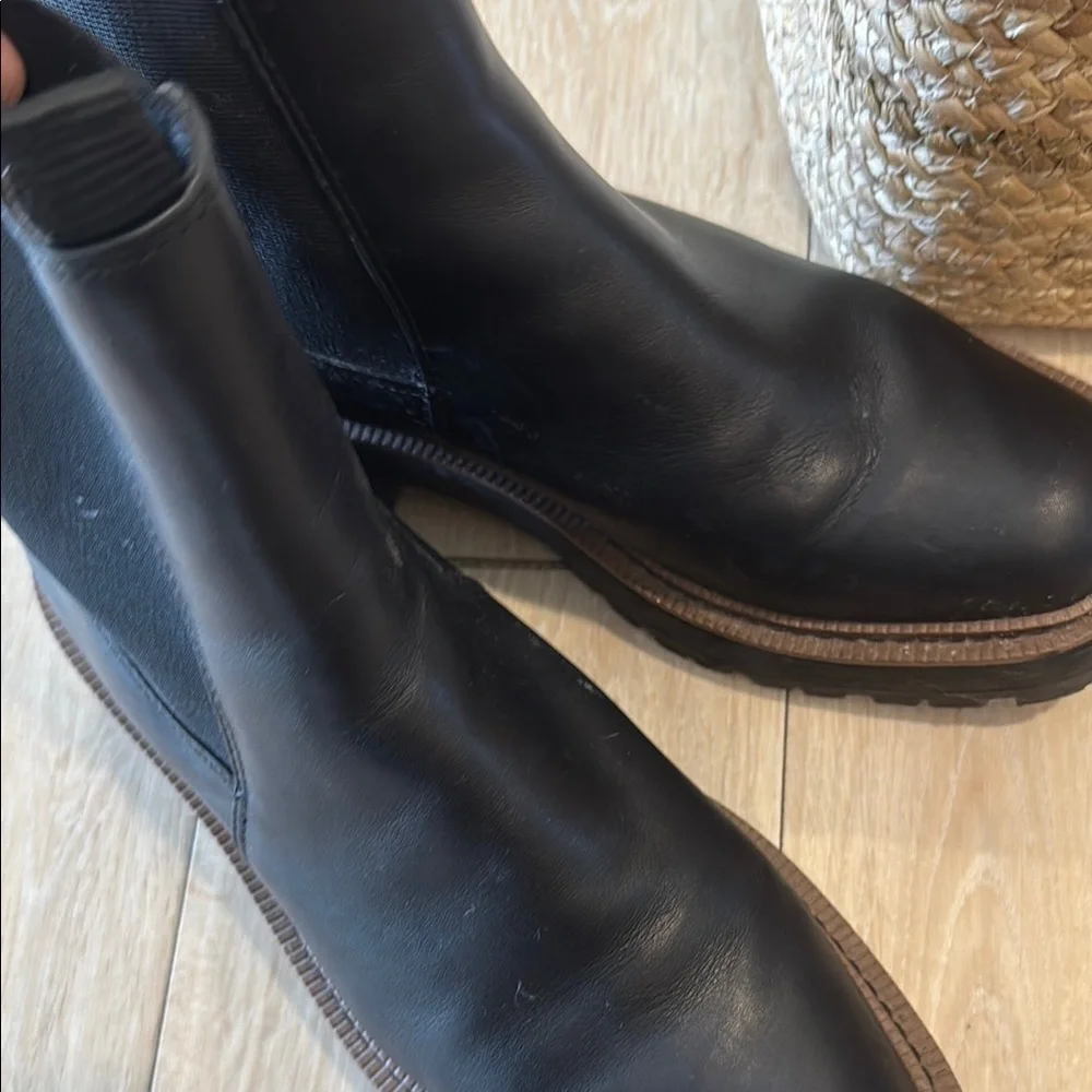 Sam Edelman waterproof Black Leather Ankle Boots